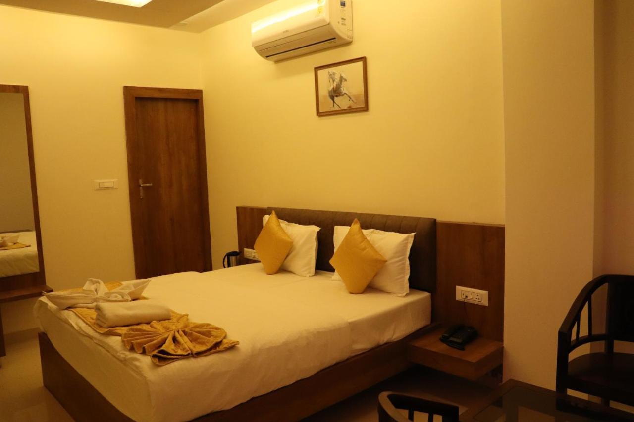 Hotel Jmb Jodhpur  Eksteriør billede